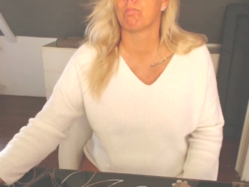 KimMitch 09-09-2021 Topless 